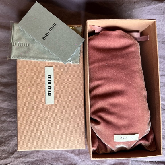 Miu miu runway sunglasses BNIB - Picture 5 of 7